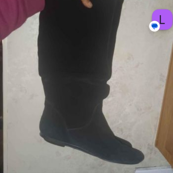 Steve Madden Tianna Black Suede Slouchy Flat Boots - Picture 3 of 3